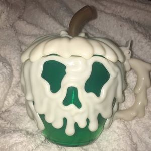 Poison Apple drinking mug GLOW IN THE DARK
